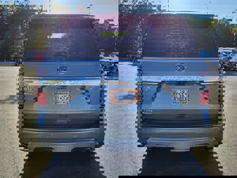 Used 2019 Ford Expedition Limited w/ Special Edition Package image 10