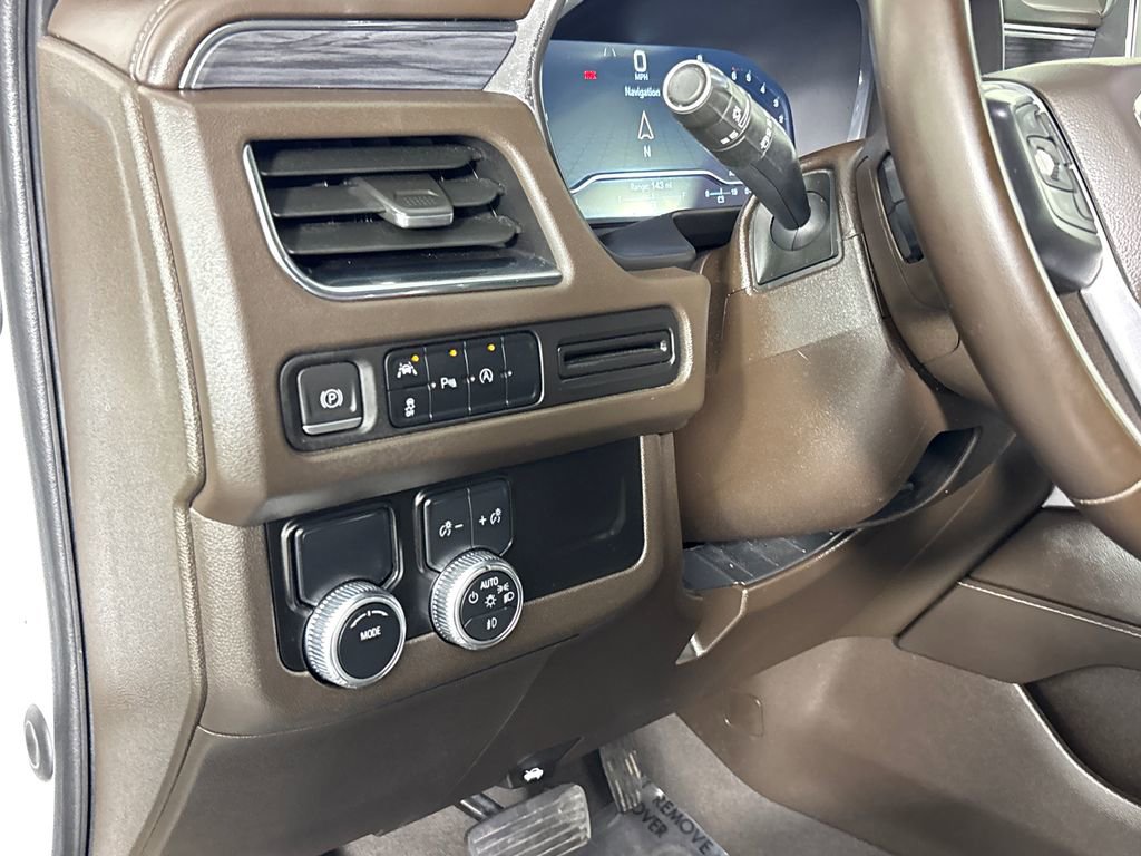 Used 2023 GMC Yukon SLT image 13