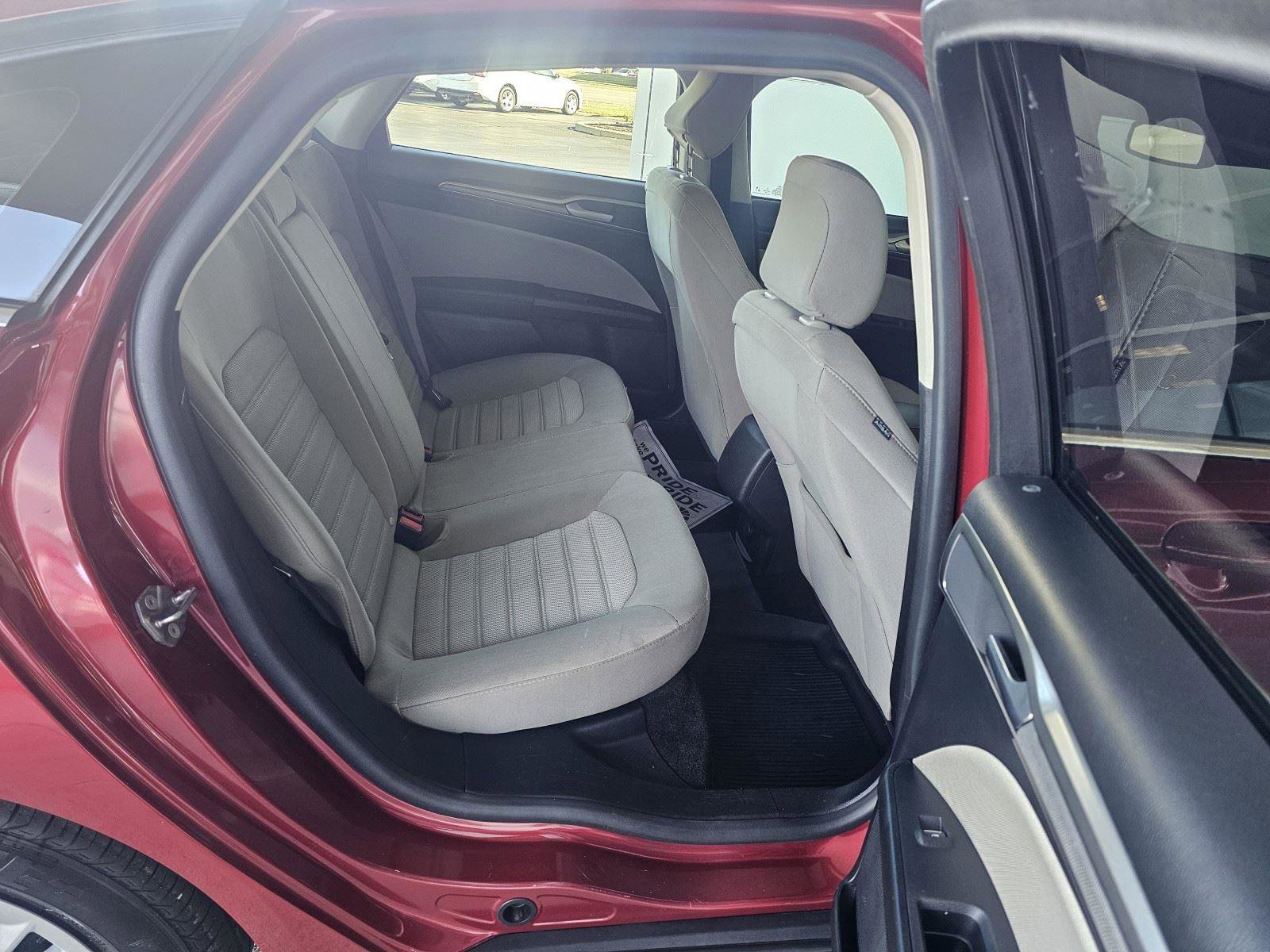 Used 2020 Ford Fusion S image 14