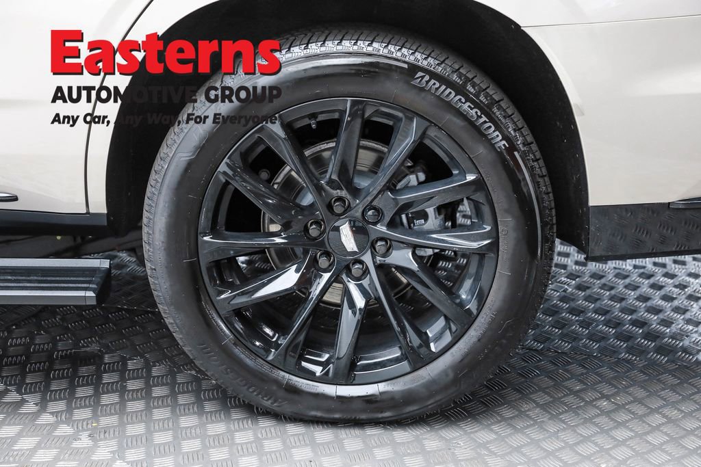 Used 2024 Cadillac Escalade Sport Platinum w/ LPO, ONYX Package image 8