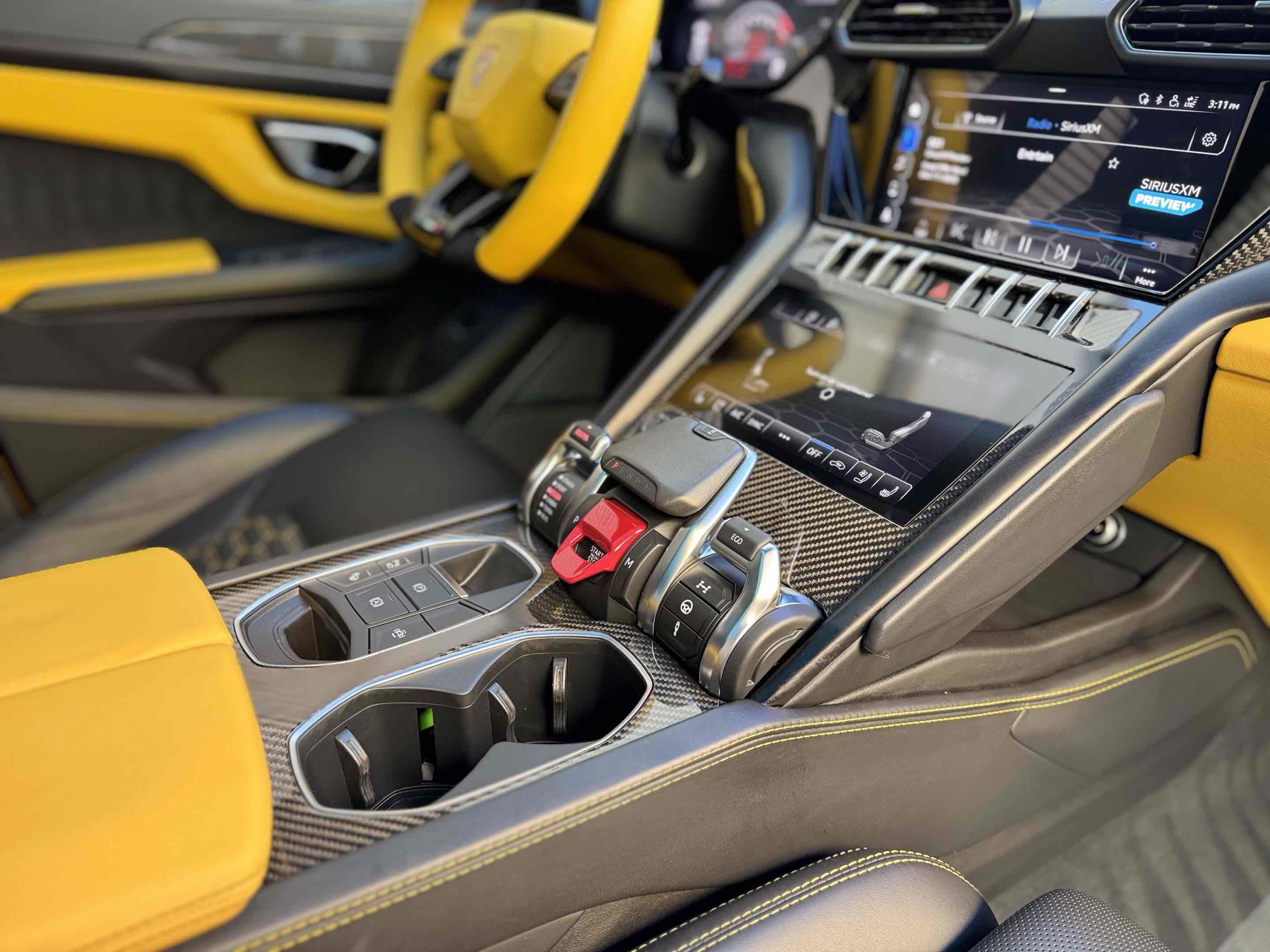 Used 2021 Lamborghini Urus image 28