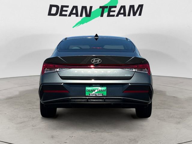 New 2025 Hyundai Elantra Limited image 6