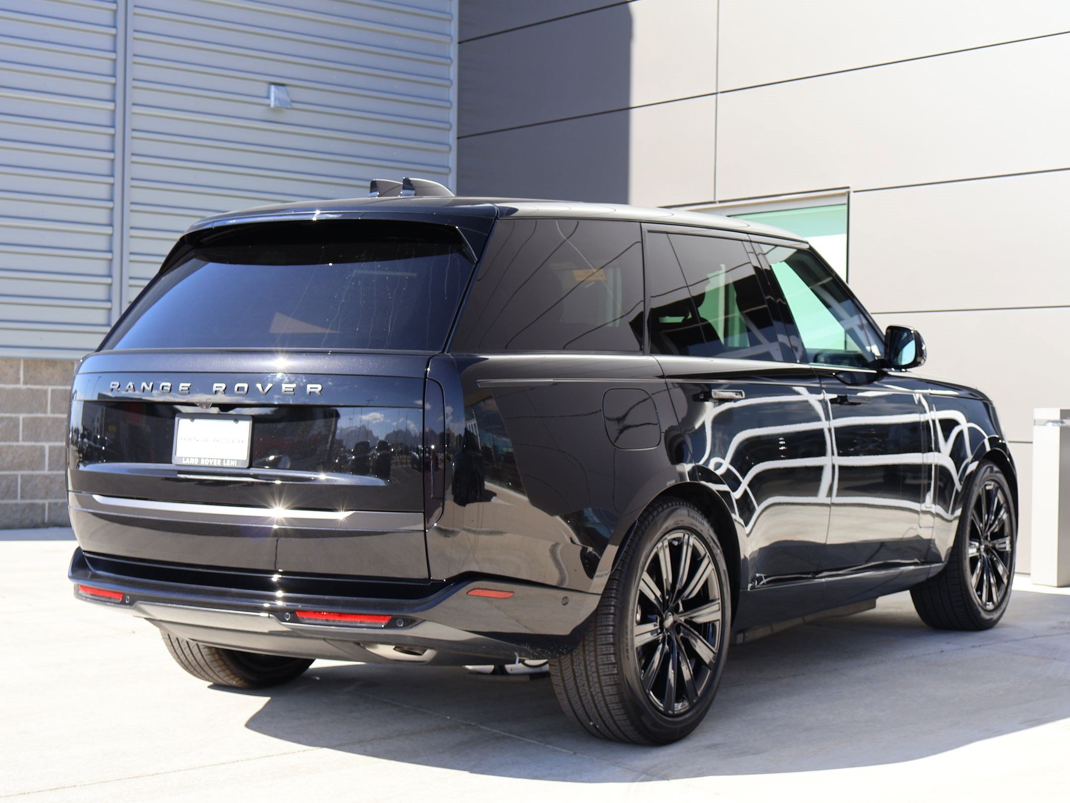 New 2026 Land Rover Range Rover SE AWD/4WD image 5