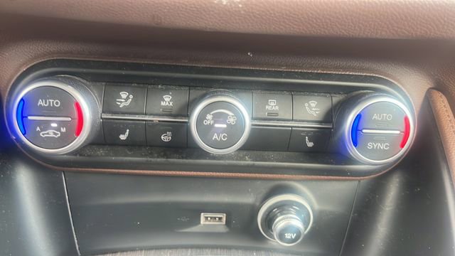 Used 2021 Alfa Romeo Stelvio Ti w/ Nero Edizione image 26