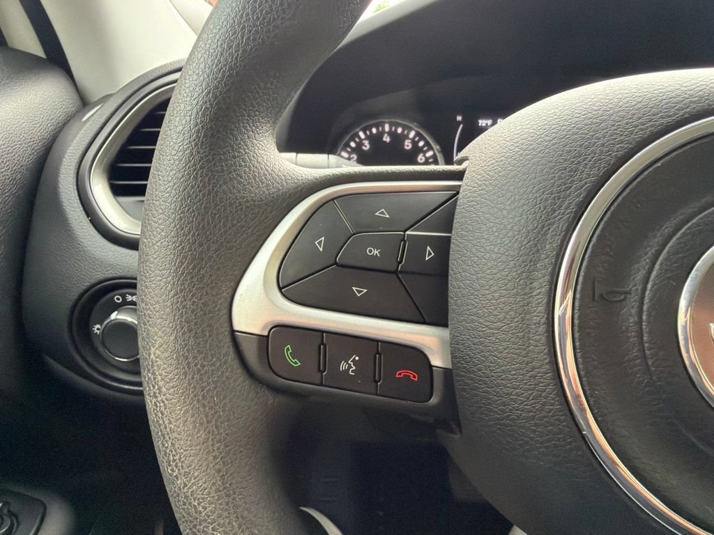 Used 2023 Jeep Renegade Latitude AWD/4WD image 33