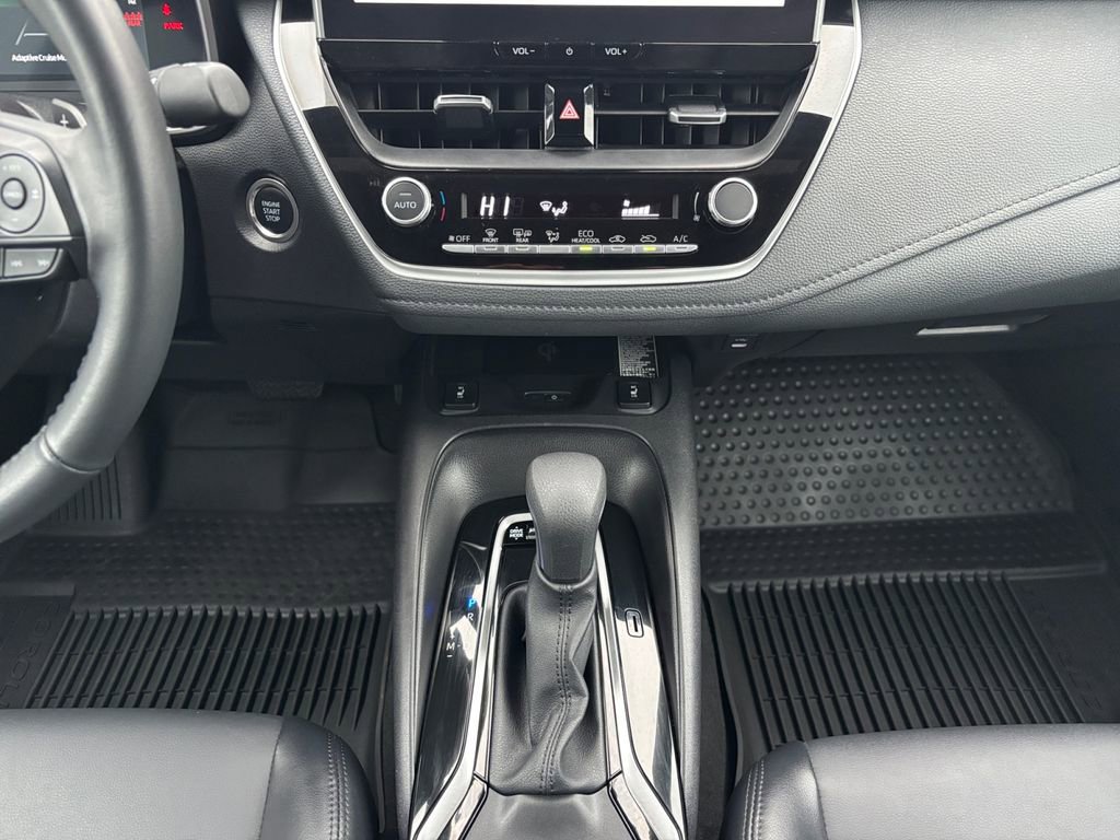 Used 2025 Toyota Corolla XSE image 12