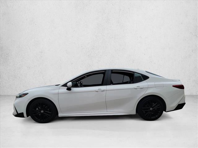 Used 2025 Toyota Camry SE image 8