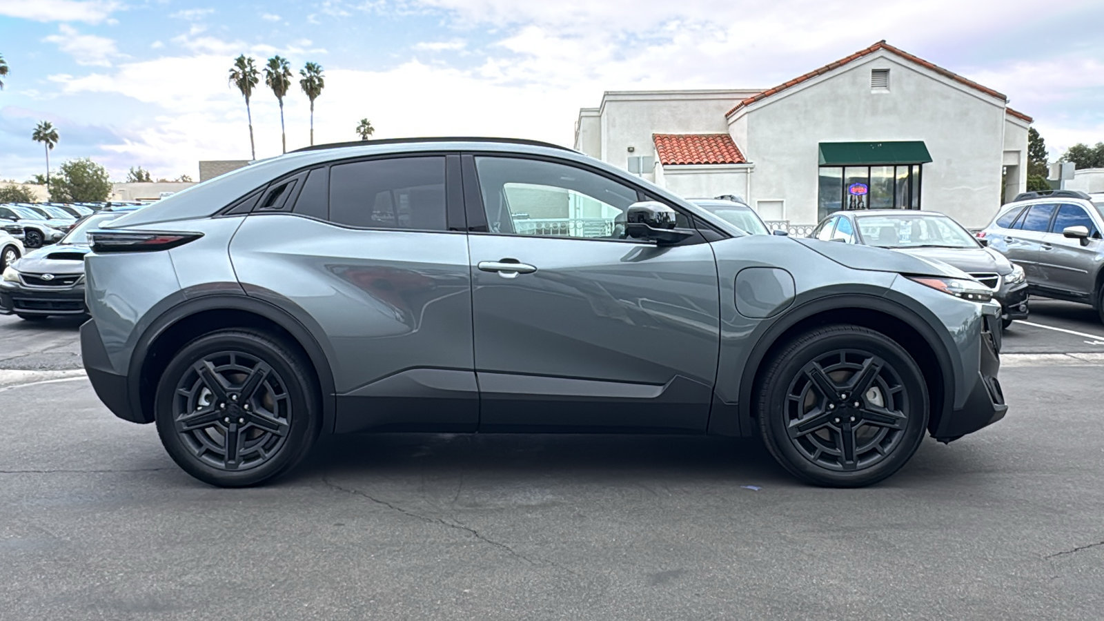 New 2027 Subaru Uncharted AWD image 5