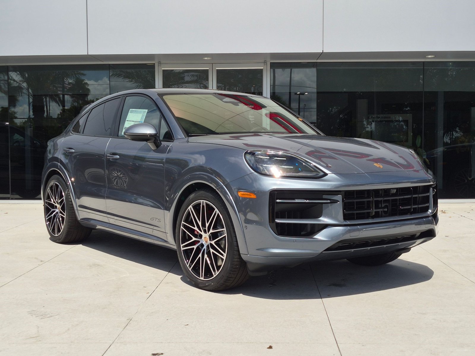 New 2026 Porsche Cayenne GTS AWD/4WD image 7