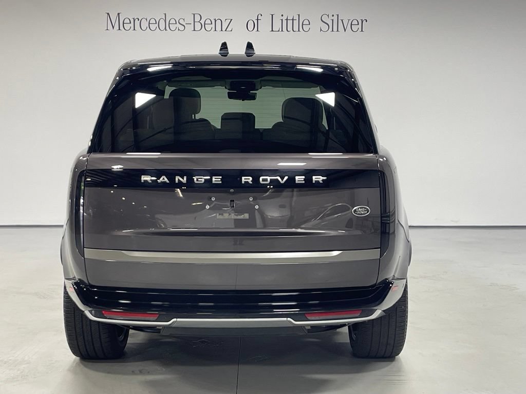 Used 2023 Land Rover Range Rover SE AWD/4WD image 4