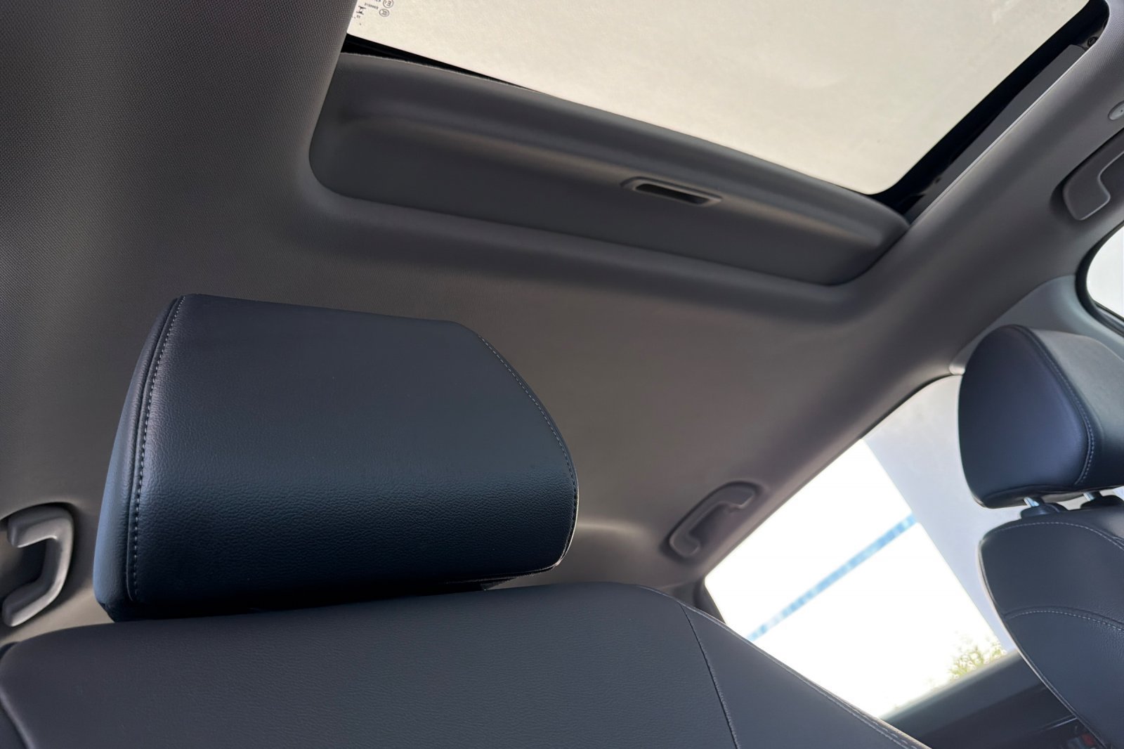 Used 2024 Honda CR-V EX-L image 19