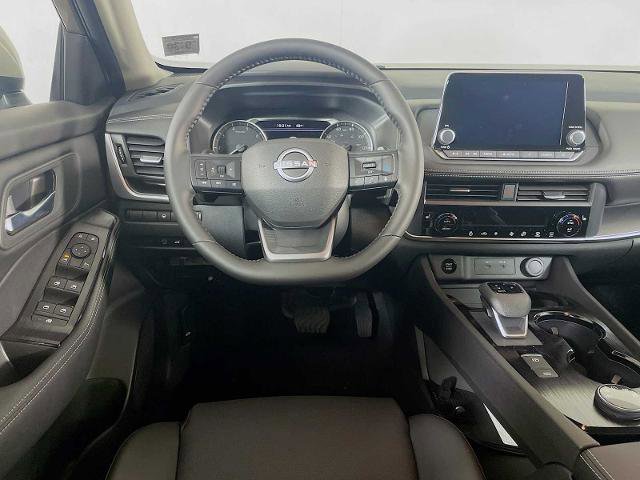 Certified 2026 Nissan Rogue SV w/ SV Premium Package image 22