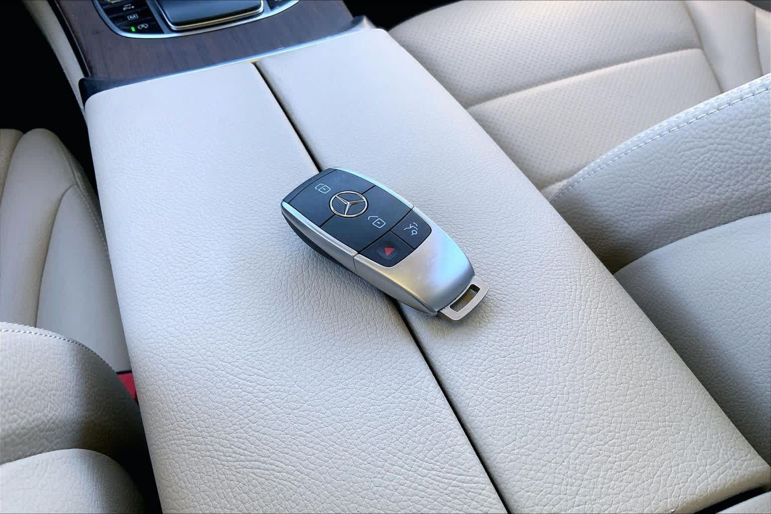 Used 2021 Mercedes-Benz GLC 300 4MATIC image 15