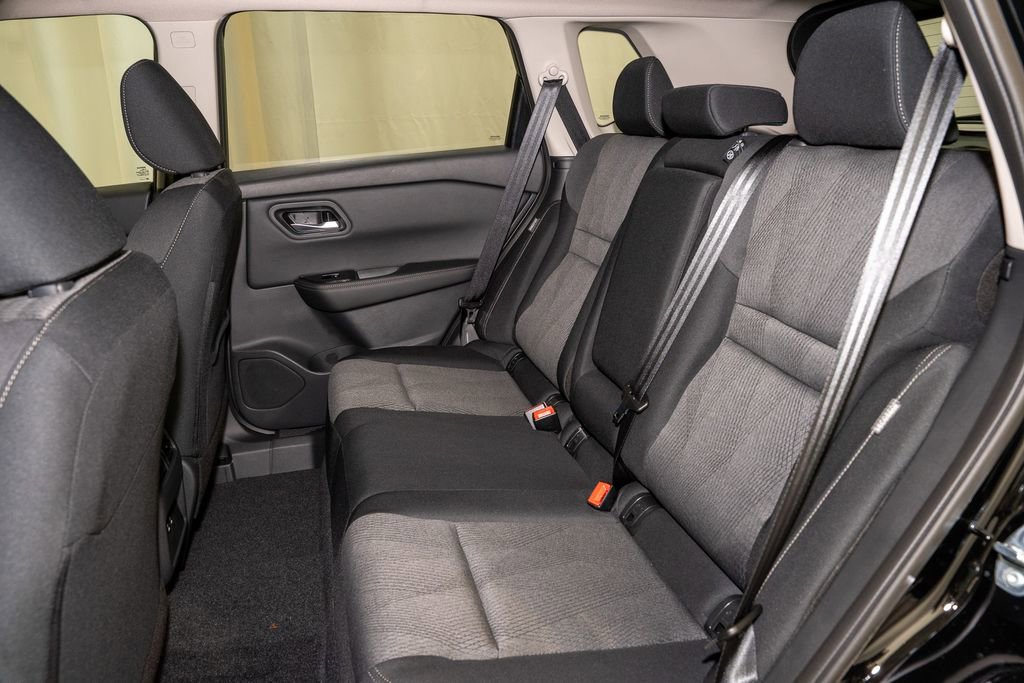 New 2026 Nissan Rogue SV image 10