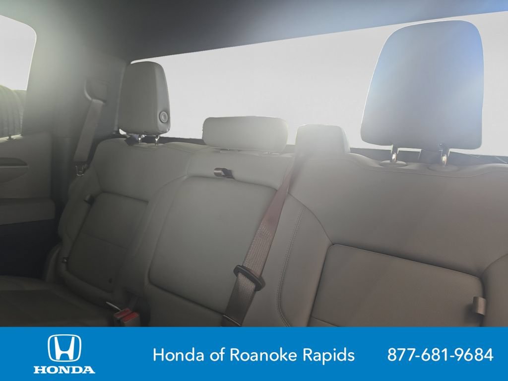Used 2025 GMC Sierra 1500 SLT RWD image 16