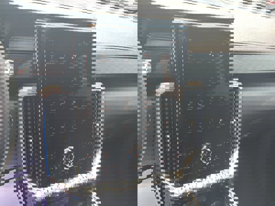 Used 2025 GMC Acadia Elevation FWD image 20