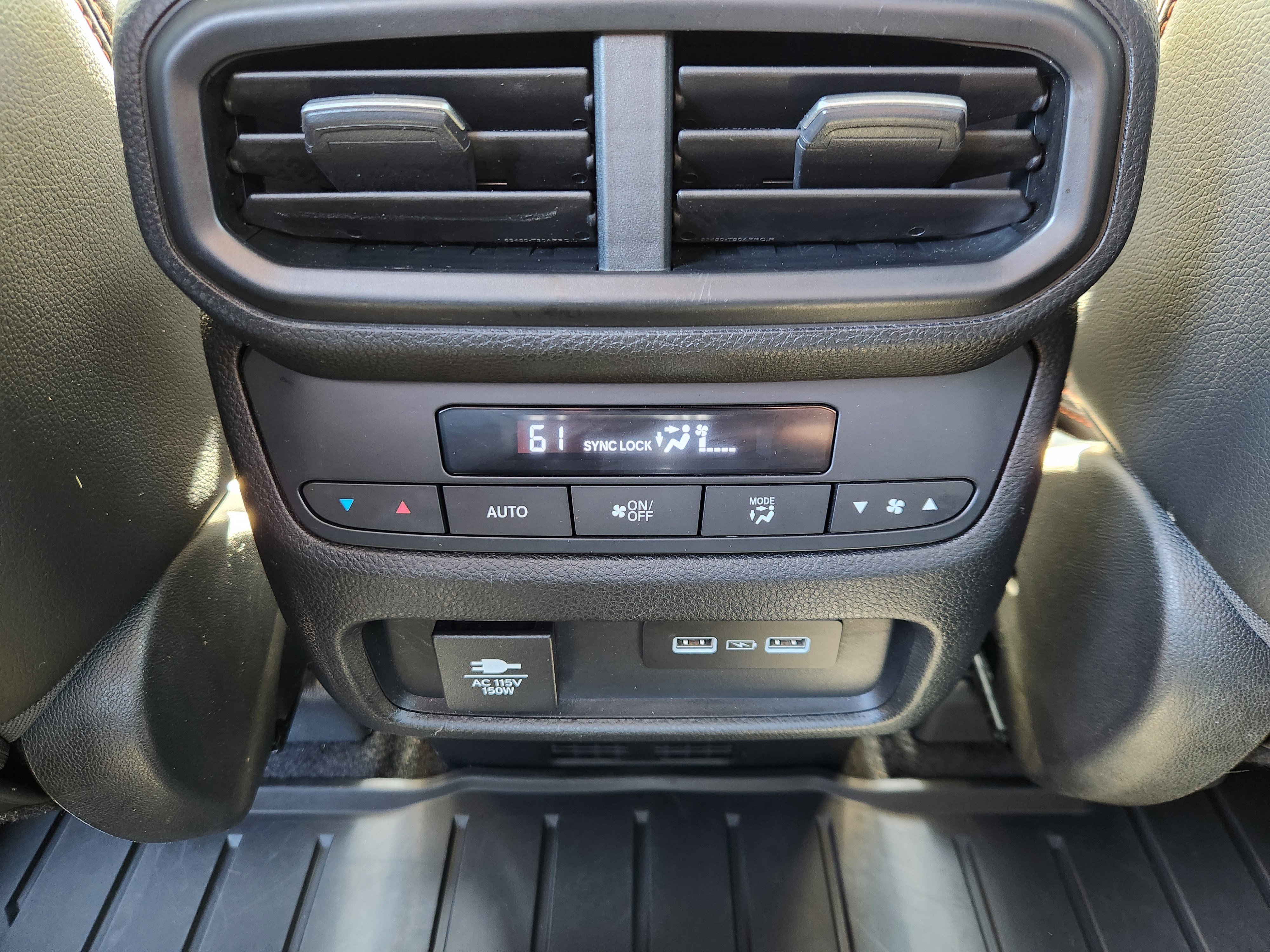 Certified 2023 Honda Pilot TrailSport image 23