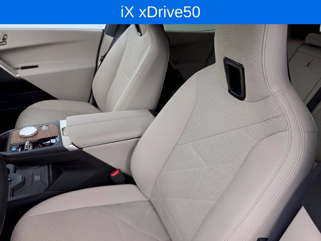 Certified 2024 BMW iX xDrive50 w/ Sport Package AWD/4WD image 10