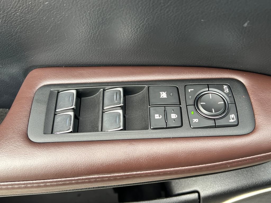 Used 2019 Lexus RX 450h AWD w/ Luxury Package image 13