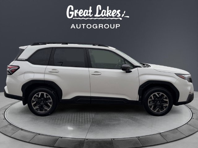 Used 2025 Subaru Forester Premium AWD/4WD image 6