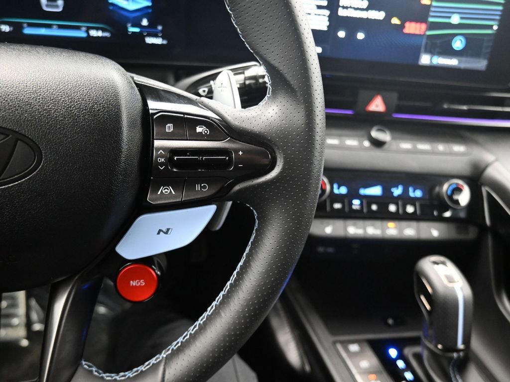 Used 2025 Hyundai Elantra N image 17