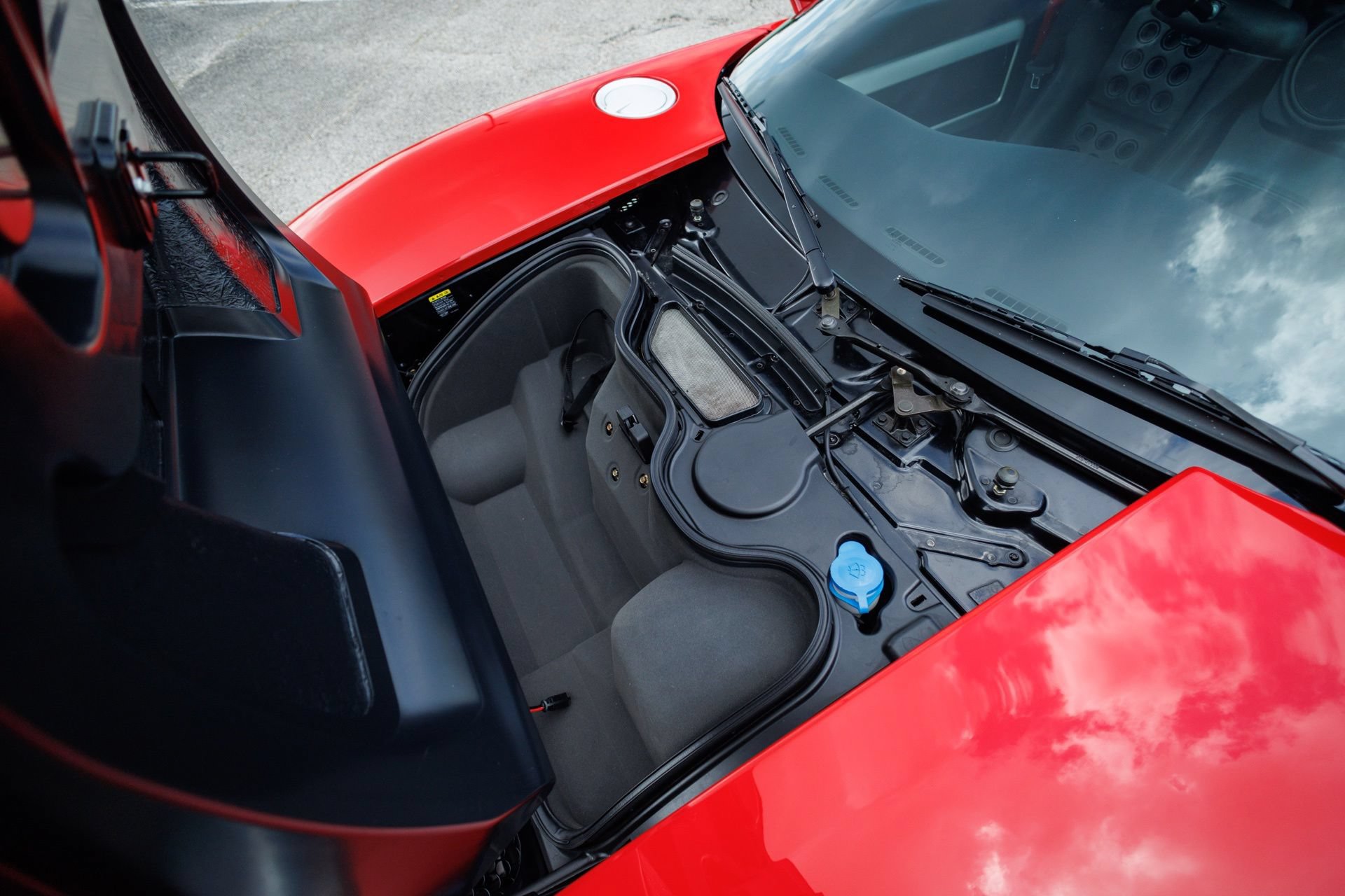 Used 2005 Ford GT RWD image 56