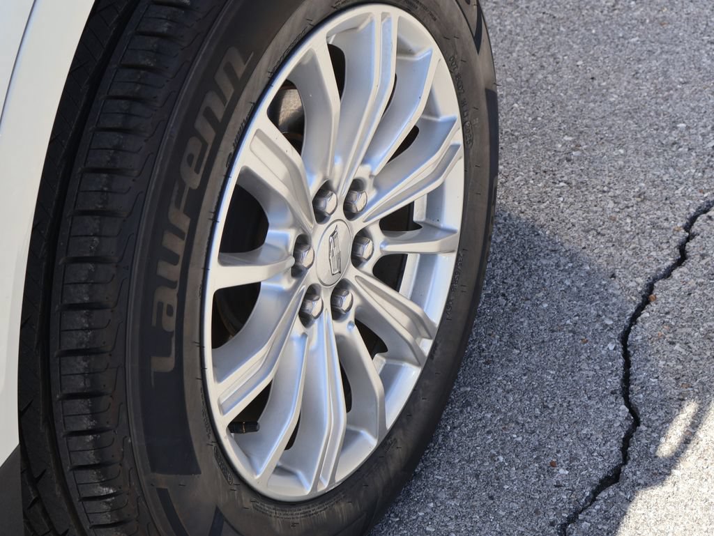 Used 2017 Cadillac XT5 FWD image 39
