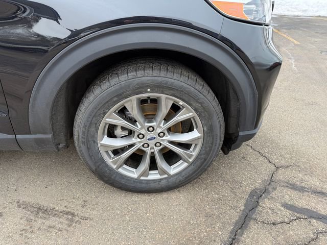 Used 2023 Ford Explorer Limited w/ Equipment Group 301A image 30