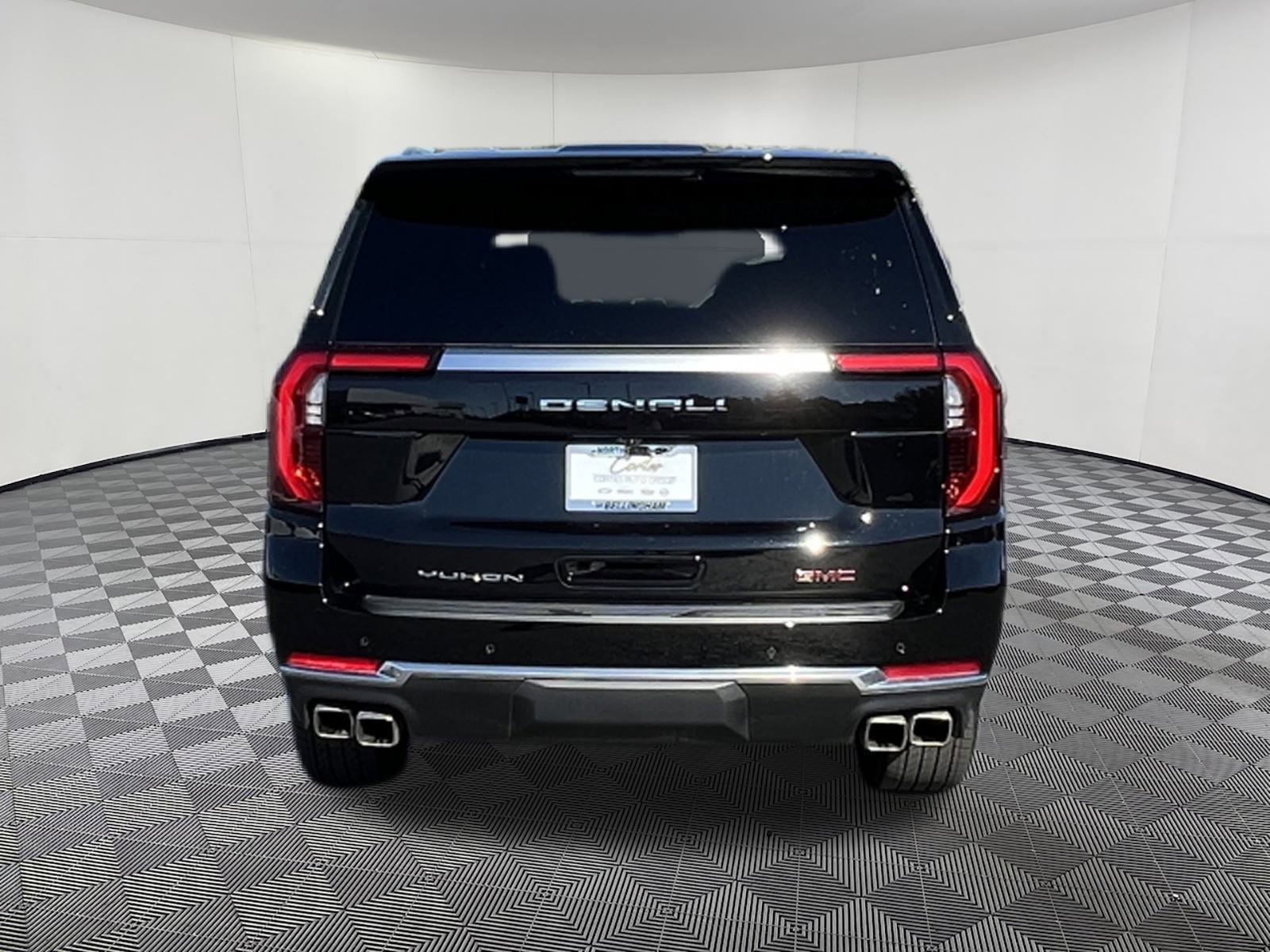 Used 2025 GMC Yukon XL Denali image 5