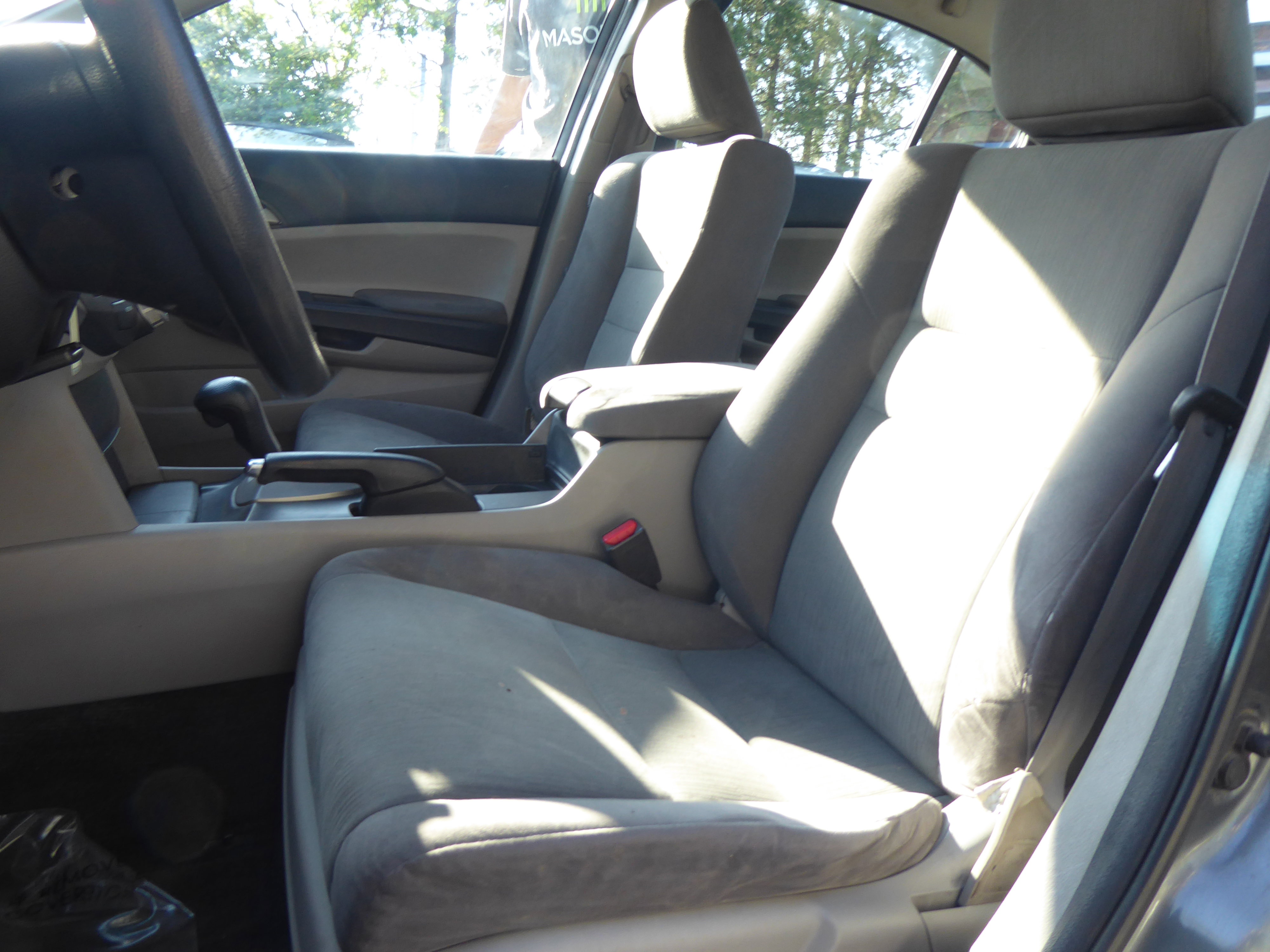 Used 2012 Honda Accord LX image 17