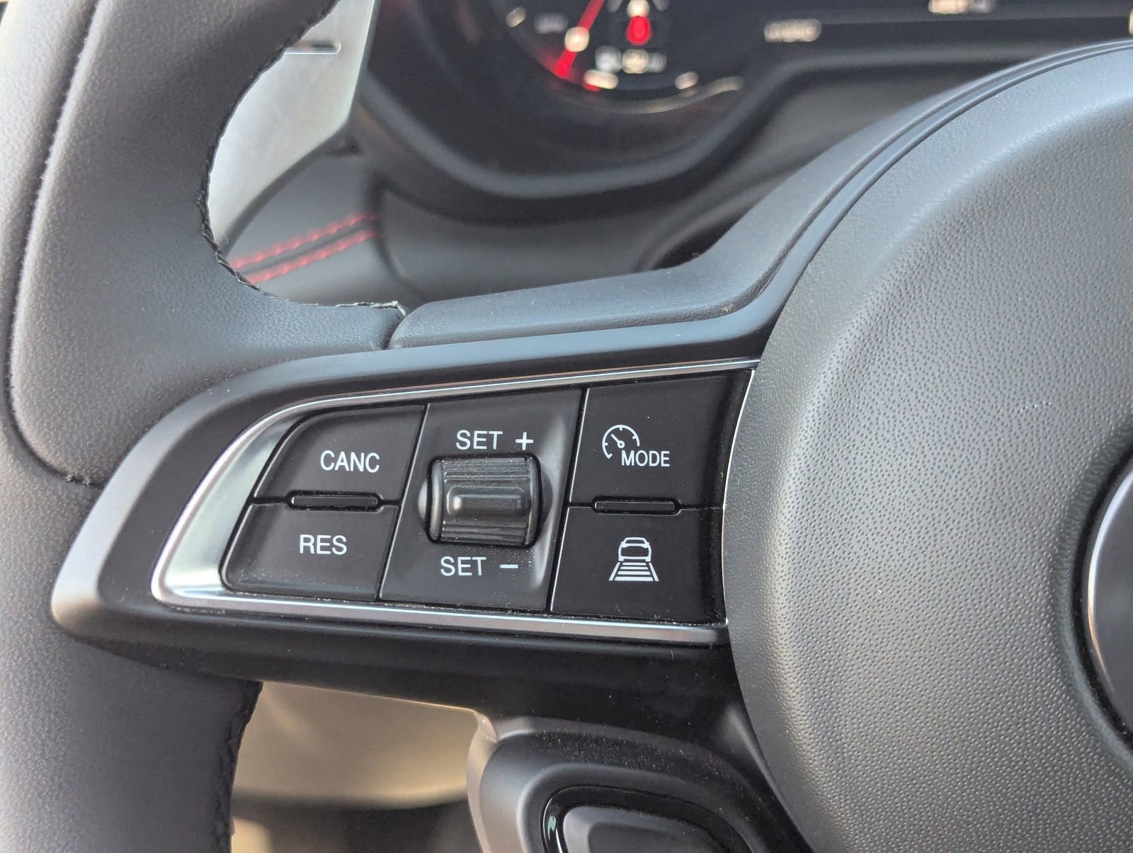 Used 2024 Dodge Hornet R/T w/ R/T Blacktop Package image 28