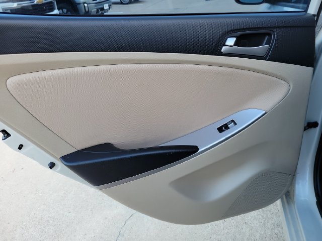 Used 2015 Hyundai Accent GLS w/ Option Group 02 FWD image 8