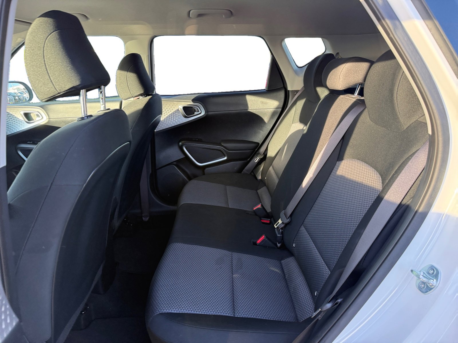 Used 2024 Kia Soul LX w/ Option Group 015 image 16