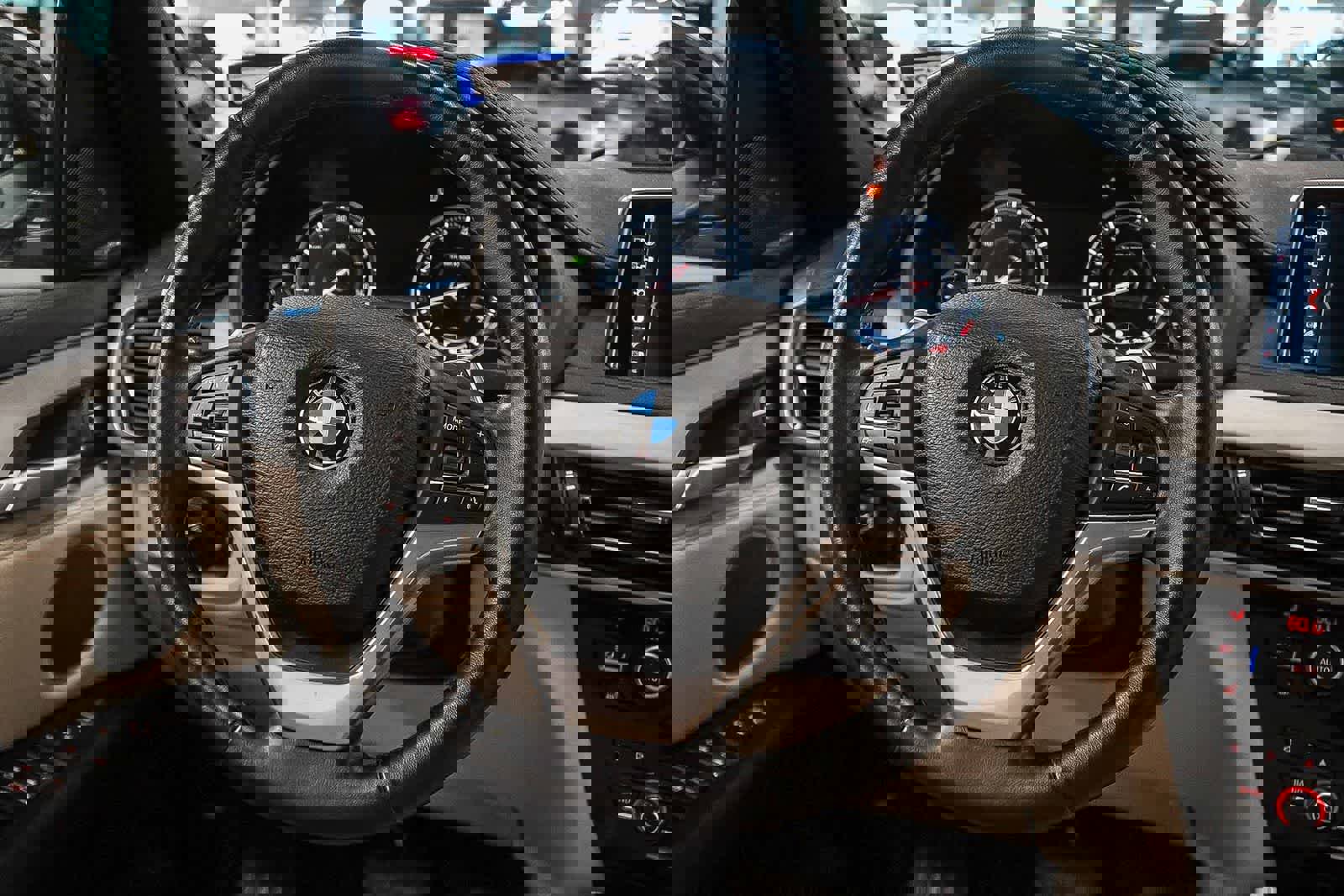 Used 2019 BMW X6 xDrive35i w/ Premium Package image 15