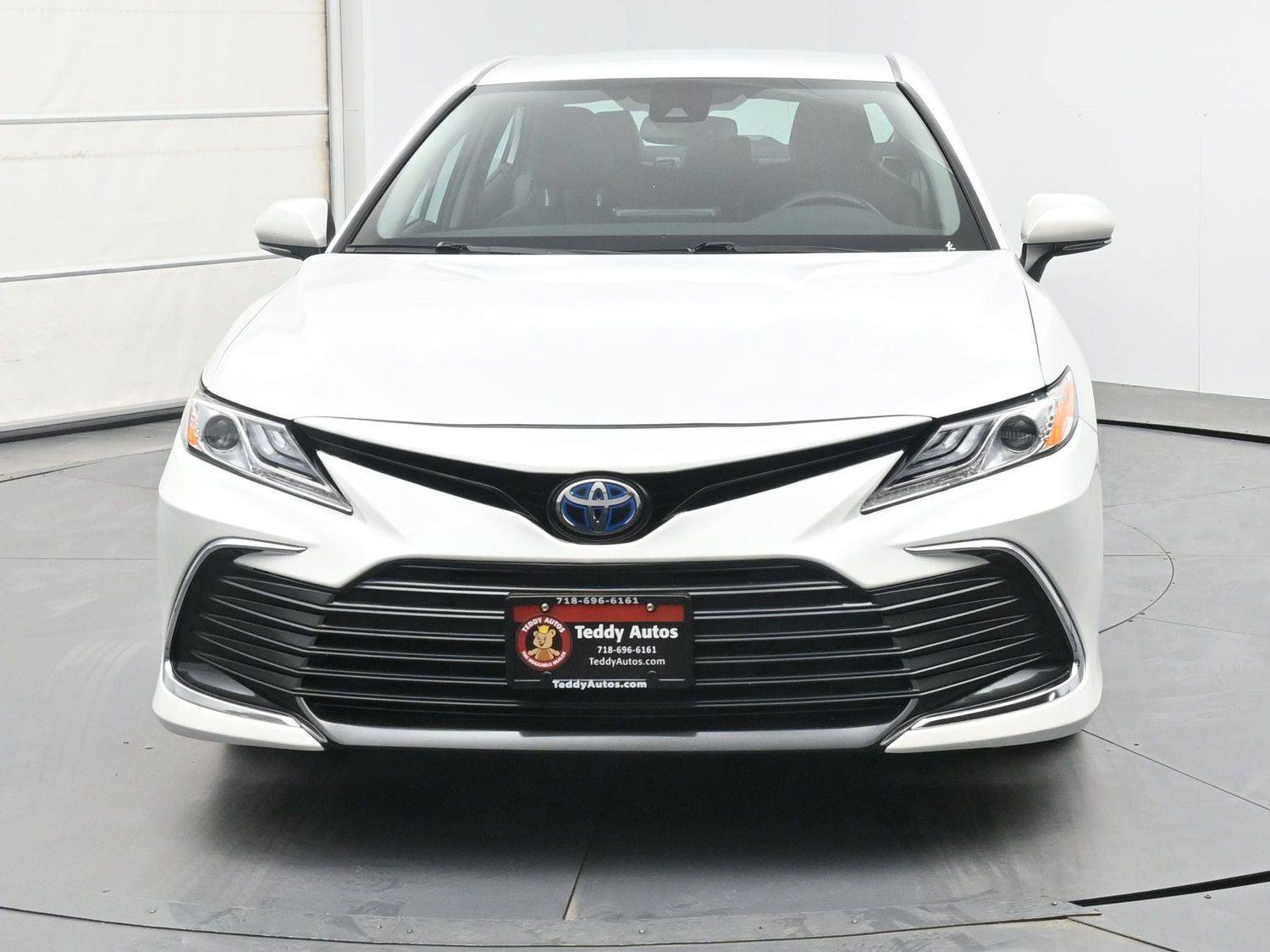 Used 2022 Toyota Camry XLE FWD image 27