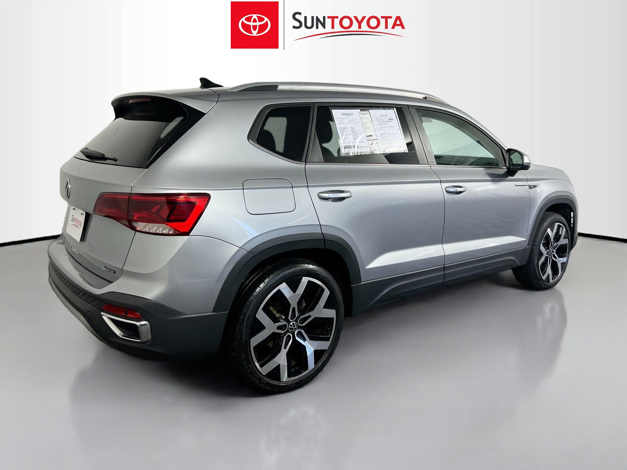 Used 2023 Volkswagen Taos SEL AWD/4WD image 4