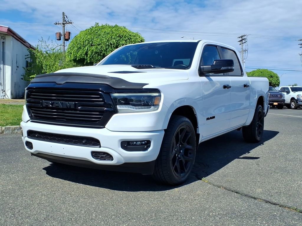 Used 2023 RAM 1500 Laramie AWD/4WD image 3