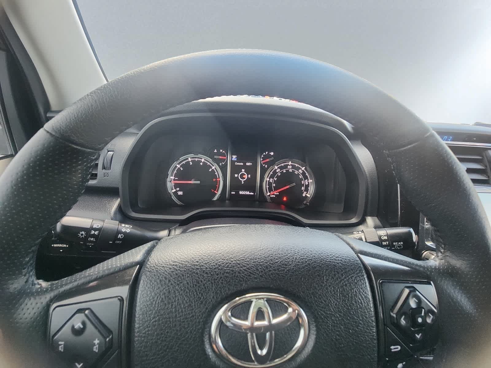 Used 2020 Toyota 4Runner Venture AWD/4WD image 14