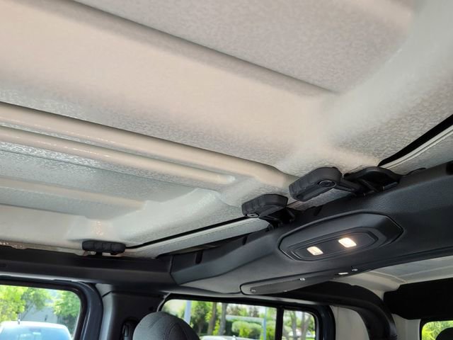 New 2026 Jeep Gladiator Sport AWD/4WD image 18