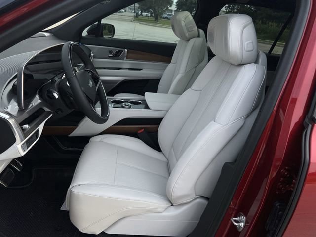 New 2026 Cadillac Vistiq Premium Luxury AWD/4WD image 22