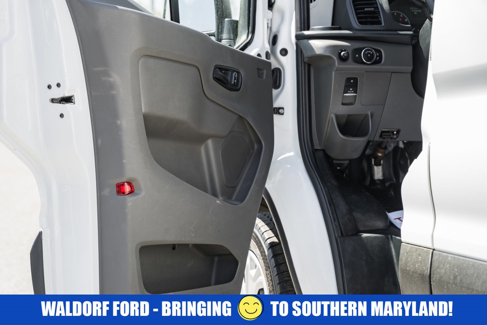 Used 2024 Ford Transit 250 Low Roof w/ Exterior Upgrade Package image 36