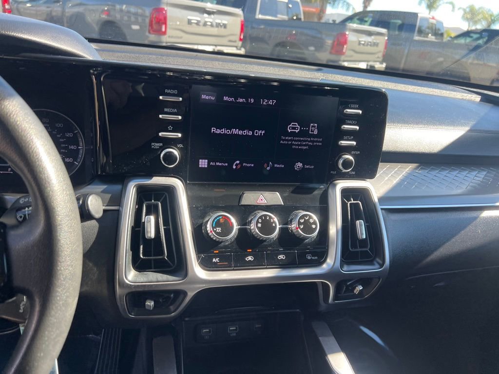Used 2022 Kia Sorento LX image 19