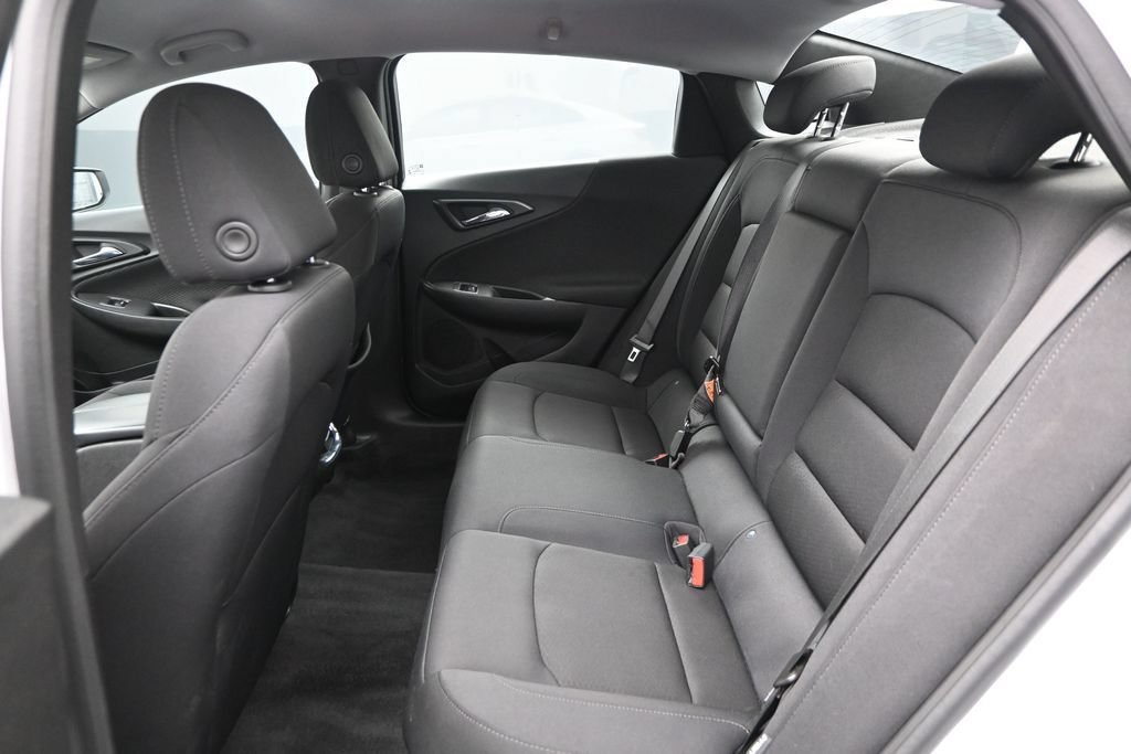 Used 2023 Chevrolet Malibu LT FWD image 15