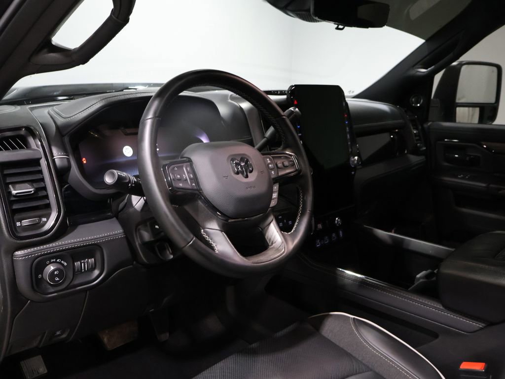 Used 2025 RAM 3500 Limited image 19