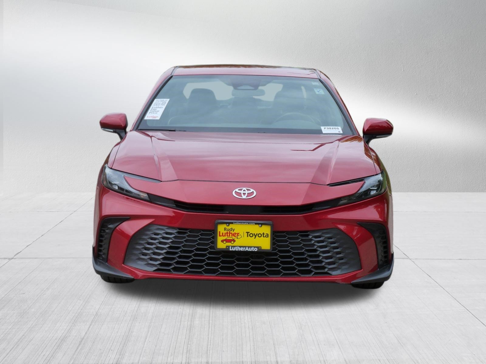 Certified 2025 Toyota Camry SE FWD video 2