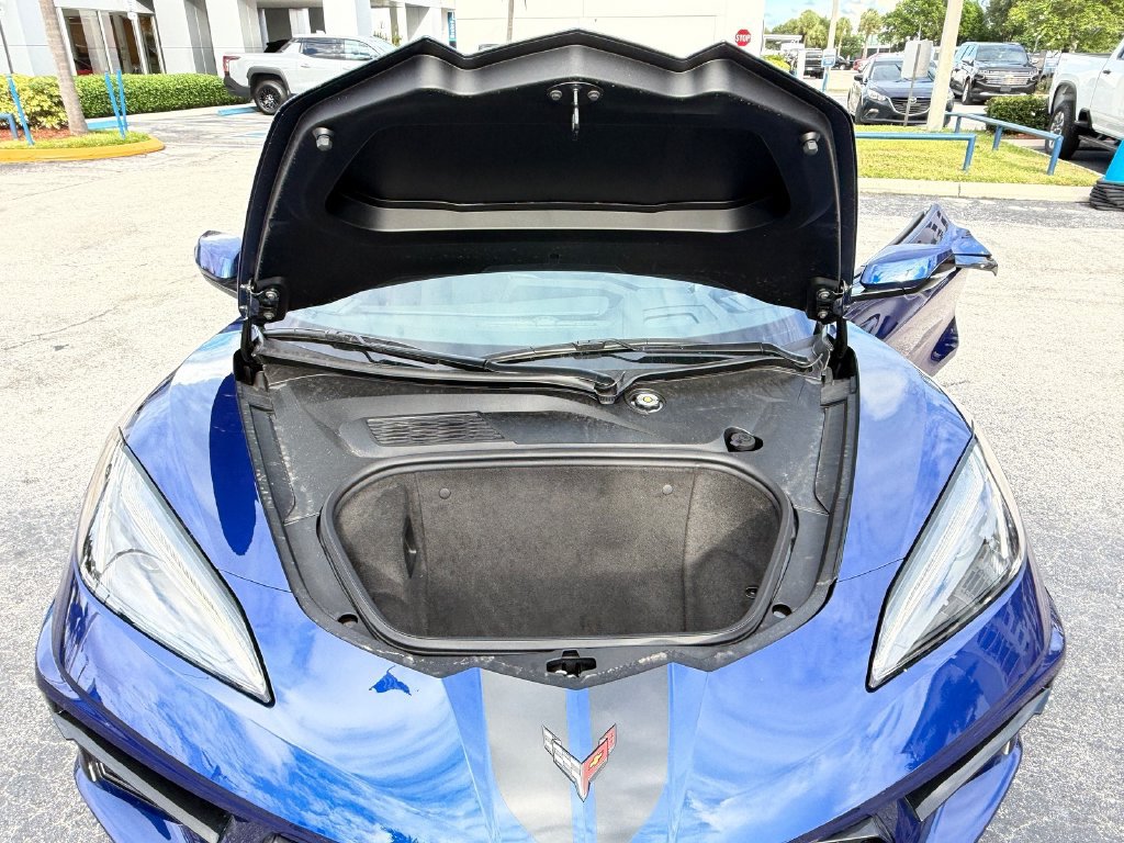 New 2027 Chevrolet Corvette Stingray Convertible w/ Battery Protection Package RWD image 15