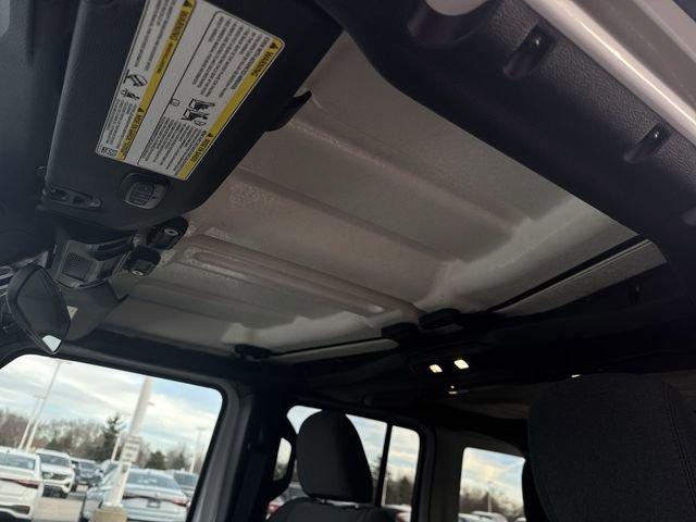 Used 2024 Jeep Wrangler Unlimited Sport AWD/4WD image 19
