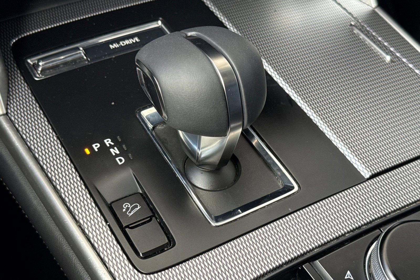 Certified 2024 MAZDA CX-90 3.3 Turbo w/ Preferred Plus image 24