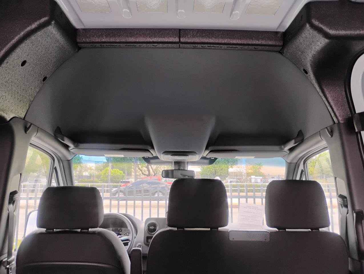 Used 2025 Mercedes-Benz Sprinter 2500 image 25