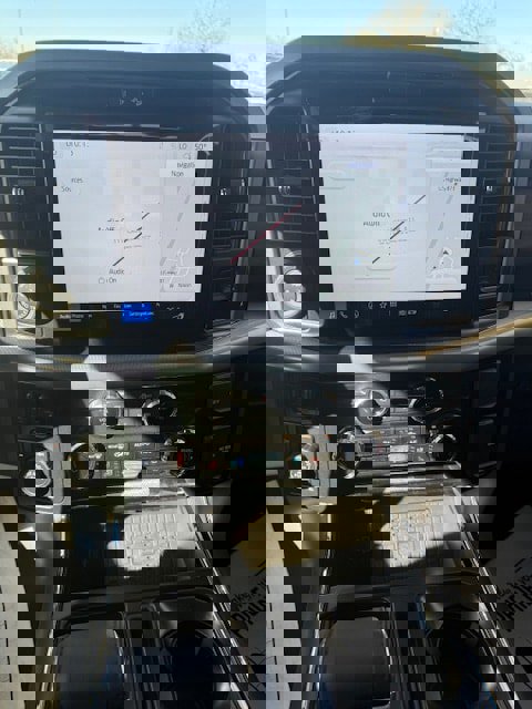 New 2025 Ford F150 Lariat w/ Equipment Group 501A Mid image 17